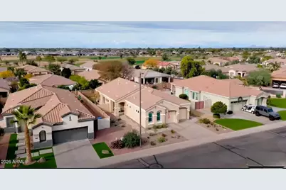 6816 S Pinehurst Drive, Gilbert, AZ 85298 - Photo 7