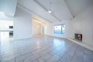 3072 E Cannon Dr, Phoenix, AZ 85028 - Photo 9