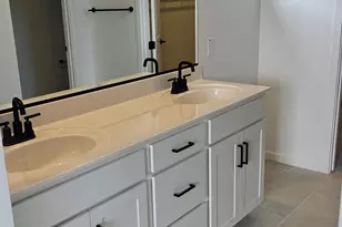 15559 W Hackamore Dr, Surprise, AZ 85387 - Photo 11