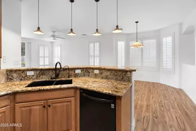 5929 W Park View Lane, Glendale, AZ 85310 - Photo 13