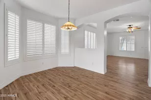 5929 W Park View Ln, Glendale, AZ 85310 - Photo 11