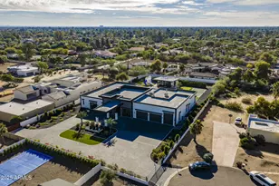 7627 E Sunnyside Dr, Scottsdale, AZ 85260 - Photo 13