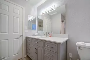 11001 W Yukon Dr, Peoria, AZ 85373 - Photo 17