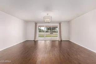 9871 W Country Club Ct, Sun City, AZ 85373 - Photo 9