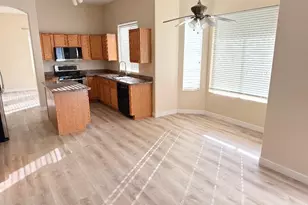 17640 N 17th St, Phoenix, AZ 85022 - Photo 9