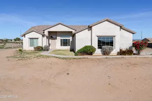 22340 W White Feather Ln, Wittmann, AZ 85361 - Photo 7