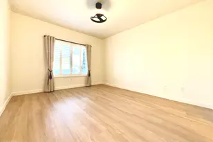 7401 W Arrowhead Clubhouse Dr, Glendale, AZ 85308 - Photo 9