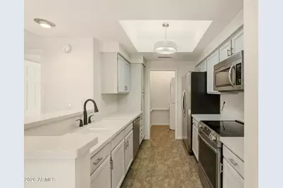 5640 E Bell Road, Scottsdale, AZ 85254 - Photo 11