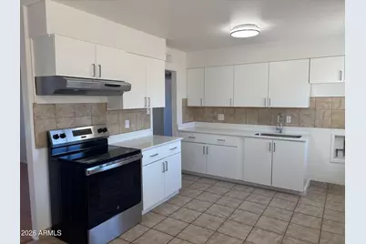 1328 N 41st Avenue N, Phoenix, AZ 85009 - Photo 7