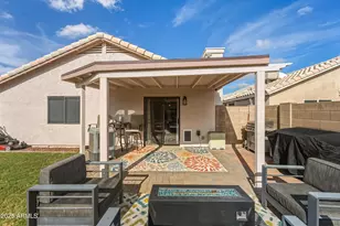 2105 E Robin Ln, Phoenix, AZ 85024 - Photo 23