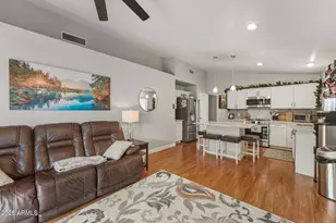 2105 E Robin Ln, Phoenix, AZ 85024 - Photo 3