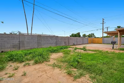 8201 E Whitton Avenue, Scottsdale, AZ 85251 - Photo 31