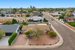 8201 E Whitton Ave, Scottsdale, AZ 85251 - Photo 33