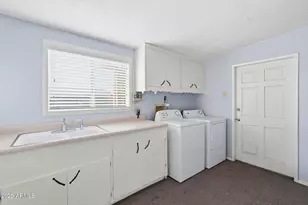 8201 E Whitton Ave, Scottsdale, AZ 85251 - Photo 25