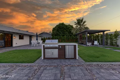 8532 E San Miguel Avenue, Scottsdale, AZ 85250 - Photo 33