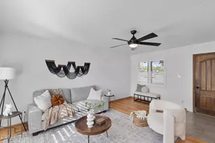 8517 E Thomas Rd, Scottsdale, AZ 85251 - Photo 11