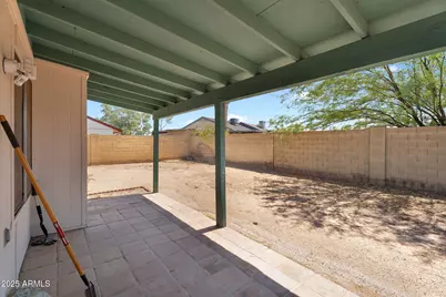 1639 E Aire Libre Avenue, Phoenix, AZ 85022 - Photo 17