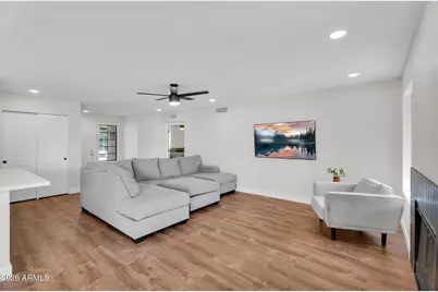 1639 E Aire Libre Avenue, Phoenix, AZ 85022 - Photo 19