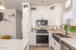 2727 E University Dr, Tempe, AZ 85281 - Photo 9