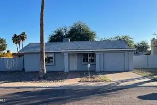 809 W Villa Maria Dr, Phoenix, AZ 85023 - Photo 1