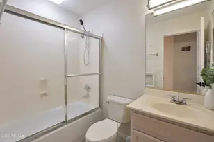 670 E Kyle Dr, Gilbert, AZ 85296 - Photo 17