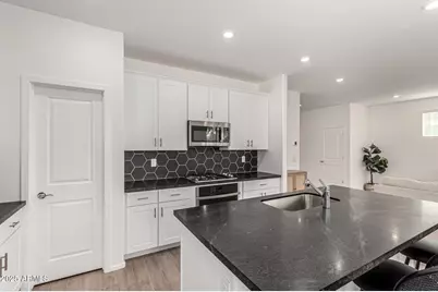 13244 N 146th Lane, Surprise, AZ 85379 - Photo 11