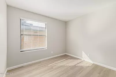 6605 N 48th Avenue, Glendale, AZ 85301 - Photo 17