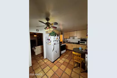 1812 N 32nd Place, Phoenix, AZ 85008 - Photo 7