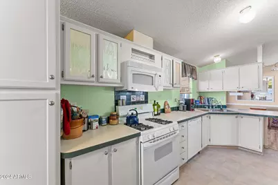 30854 S Wandering Way, Congress, AZ 85332 - Photo 23