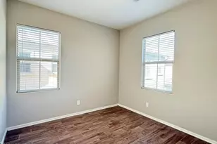 2337 W Gloria Ln, Phoenix, AZ 85085 - Photo 15