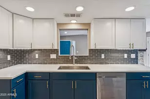 8713 N Shadow Ln, Peoria, AZ 85345 - Photo 13