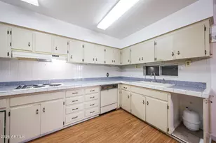 6345 W Oregon Ave, Glendale, AZ 85301 - Photo 25