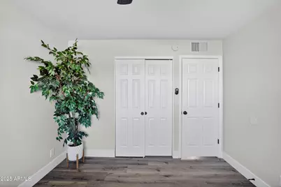 514 N 74th Street, Scottsdale, AZ 85257 - Photo 17