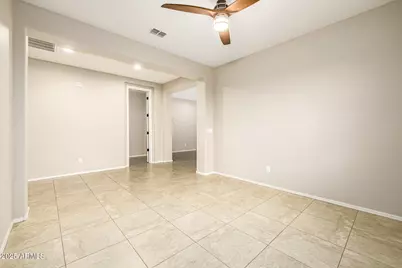 274 E Vicenza Drive, San Tan Valley, AZ 85140 - Photo 9