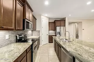 274 E Vicenza Dr, San Tan Valley, AZ 85140 - Photo 3