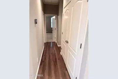 8130 W Groom Creek Road, Phoenix, AZ 85043 - Photo 9