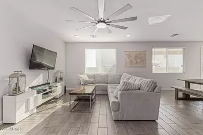 2757 E Bluff Spring Avenue, Apache Junction, AZ 85119 - Photo 3