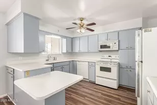 708 N 56th St, Mesa, AZ 85205 - Photo 17