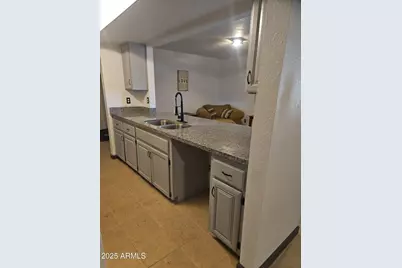 7320 W Reade Avenue, Glendale, AZ 85303 - Photo 3