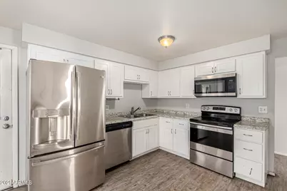 5028 W Roanoke Avenue, Phoenix, AZ 85035 - Photo 7