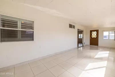 9318 E Sun Lakes Boulevard S, Sun Lakes, AZ 85248 - Photo 7