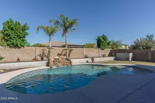 9358 W Robin Ln, Peoria, AZ 85383 - Photo 25