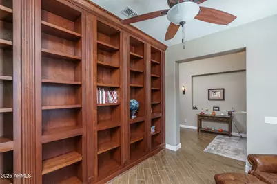 9358 W Robin Lane, Peoria, AZ 85383 - Photo 5