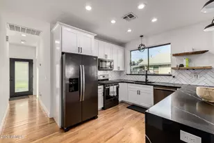 2110 North 25th Pl, Phoenix, AZ 85008 - Photo 13