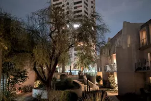 1018 E Osborn Rd, Phoenix, AZ 85014 - Photo 13