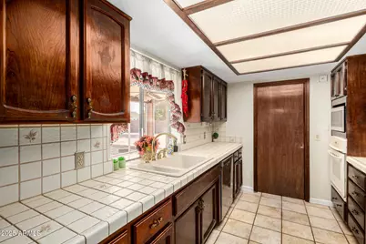 7645 W Bluefield Avenue, Glendale, AZ 85308 - Photo 17