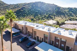 1601 W Sunnyside Dr, Phoenix, AZ 85029 - Photo 1