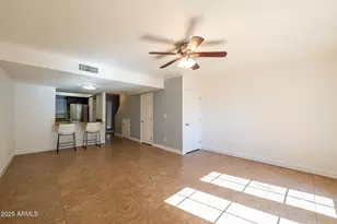 1601 W Sunnyside Dr, Phoenix, AZ 85029 - Photo 15