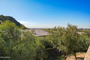 1601 W Sunnyside Dr, Phoenix, AZ 85029 - Photo 51