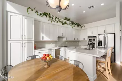 10747 E Greenway Road, Scottsdale, AZ 85255 - Photo 15